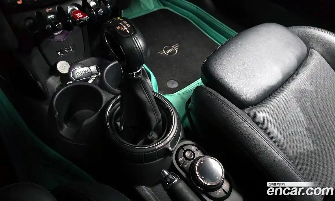 Mini Cooper 2014 1.5 Автомат в Москве № 628189, фото 9