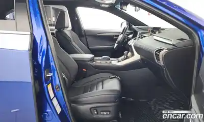 Lexus NX 2017 2.0 Автомат в Москве № 628579, миниатюра 11