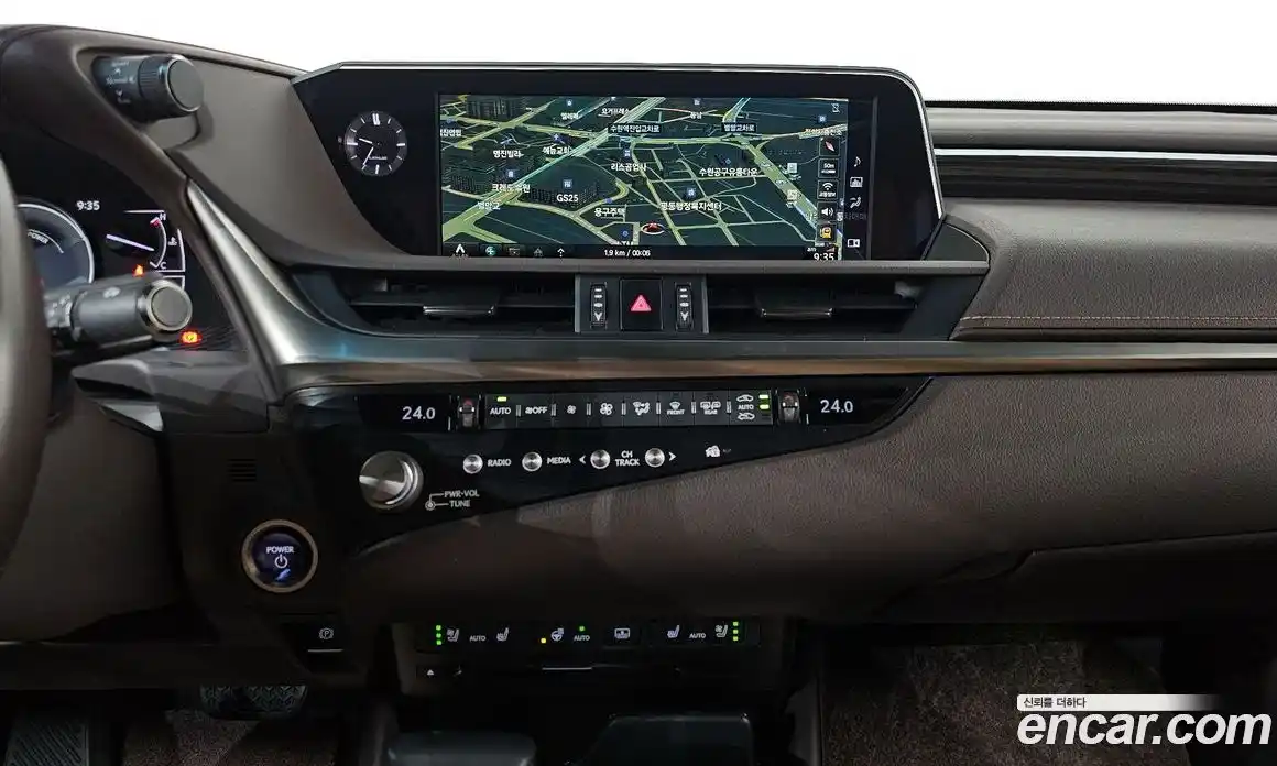 Lexus ES 2021 2.5 Автомат в Москве № 628602, фото 14