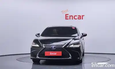 Lexus ES 2021 2.5 Автомат в Москве № 628602, миниатюра 3