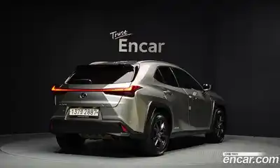 Lexus UX 2021 2.0 Автомат в Москве № 628609, миниатюра 2