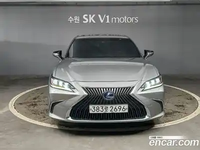 Lexus ES, 2019
