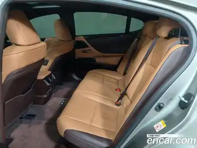 Lexus ES 2019 2.5 Автомат в Москве № 628774, миниатюра 7