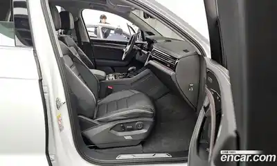 Volkswagen Touareg 2026 3.0 Автомат в Москве № 628812, миниатюра 11