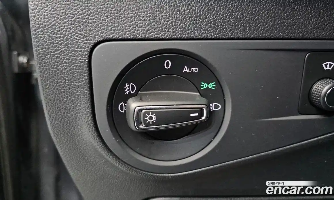 Volkswagen Tiguan 2020 2.0 Автомат в Москве № 628914, фото 13