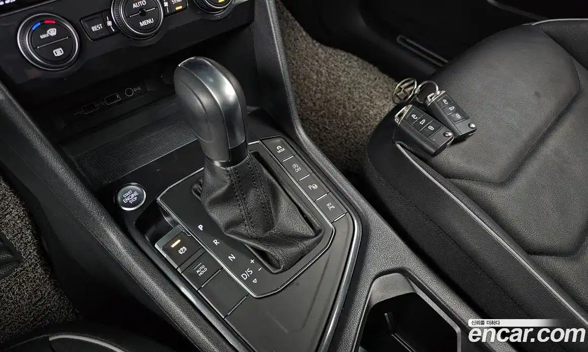 Volkswagen Tiguan 2020 2.0 Автомат в Москве № 628914, фото 9