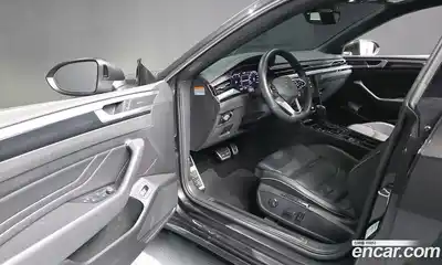 Volkswagen Arteon 2022 2.0 Автомат в Москве № 628992, миниатюра 10