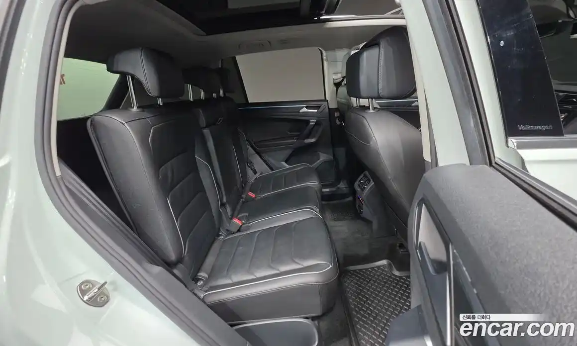 Volkswagen Tiguan 2023 2.0 Автомат в Москве № 629070, фото 19