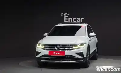 Volkswagen Tiguan 2023 2.0 Автомат в Москве № 629070, миниатюра 3