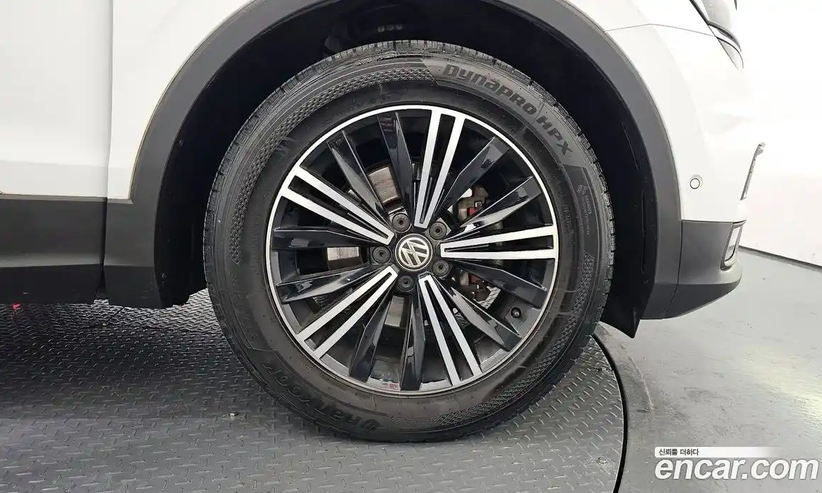 Volkswagen Tiguan 2020 2.0 Автомат в Москве № 629095, фото 5