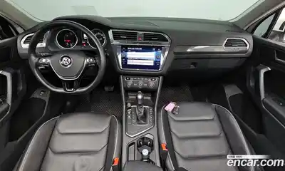 Volkswagen Tiguan 2020 2.0 Автомат в Москве № 629095, миниатюра 7
