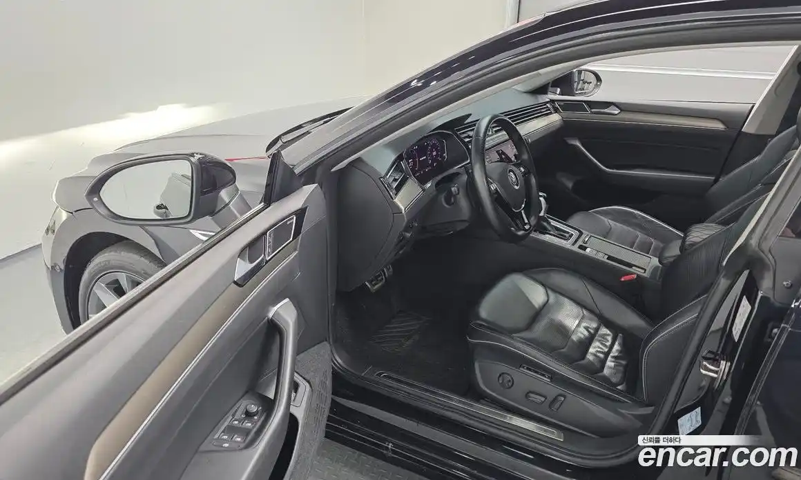 Volkswagen Arteon 2020 2.0 Автомат в Москве № 629100, фото 11