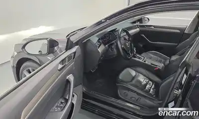 Volkswagen Arteon 2020 2.0 Автомат в Москве № 629100, миниатюра 11