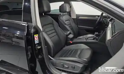 Volkswagen Arteon 2020 2.0 Автомат в Москве № 629100, миниатюра 10