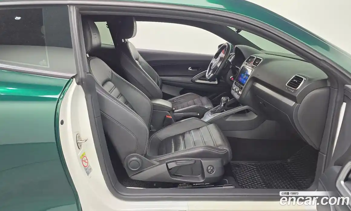 Volkswagen Scirocco 2014 2.0 Автомат в Москве № 629155, фото 11