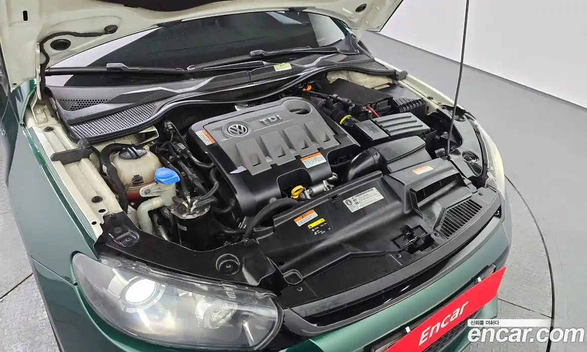 Volkswagen Scirocco 2014 2.0 Автомат в Москве № 629155, фото 6