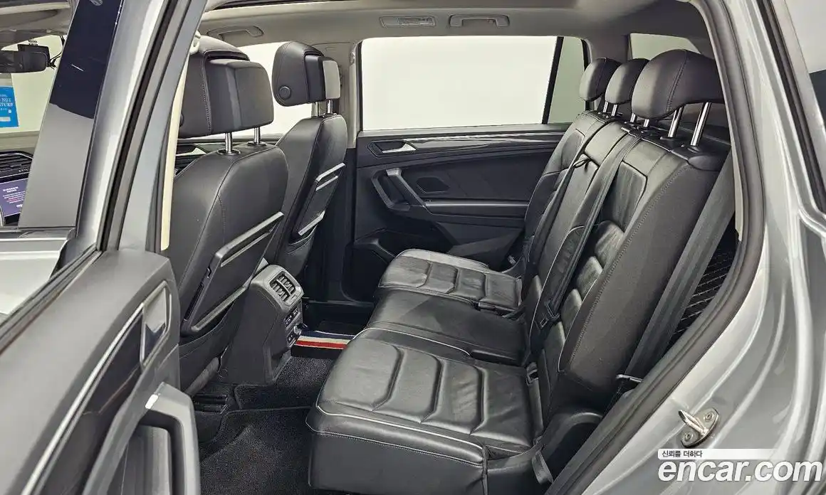 Volkswagen Tiguan 2020 2.0 Автомат в Москве № 629160, фото 12