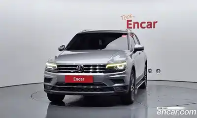 Volkswagen Tiguan 2020 2.0 Автомат в Москве № 629160, миниатюра 3