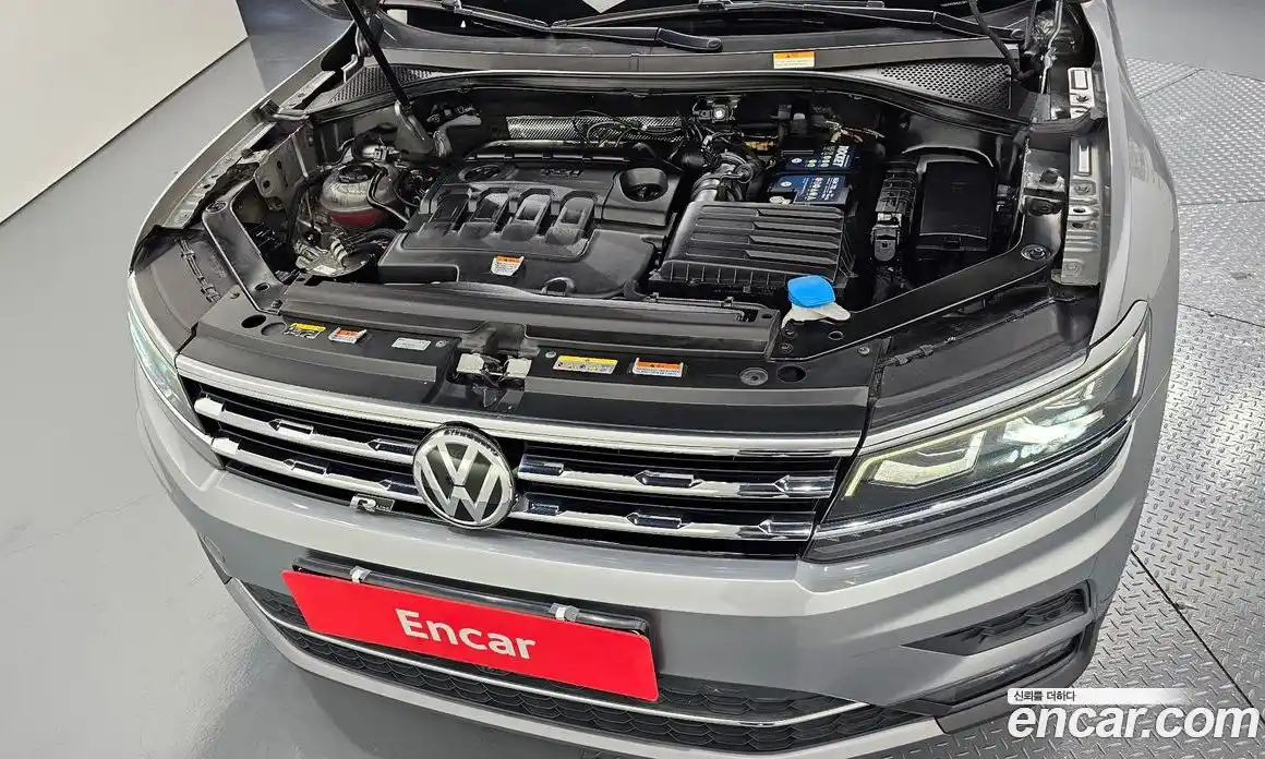 Volkswagen Tiguan 2020 2.0 Автомат в Москве № 629160, фото 6