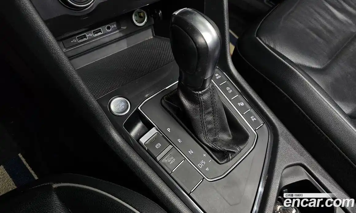 Volkswagen Tiguan 2020 2.0 Автомат в Москве № 629160, фото 9