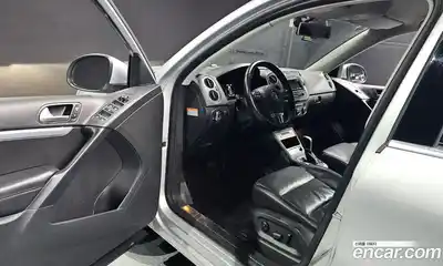 Volkswagen Tiguan 2016 2.0 Автомат в Москве № 629178, миниатюра 12