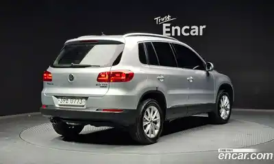 Volkswagen Tiguan 2016 2.0 Автомат в Москве № 629178, миниатюра 2