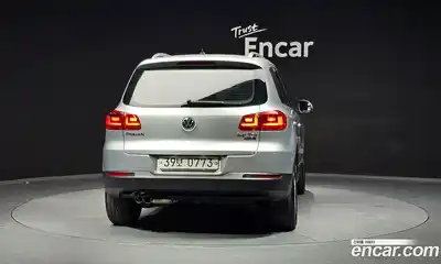 Volkswagen Tiguan 2016 2.0 Автомат в Москве № 629178, миниатюра 4