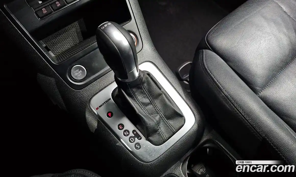 Volkswagen Tiguan 2016 2.0 Автомат в Москве № 629178, фото 9