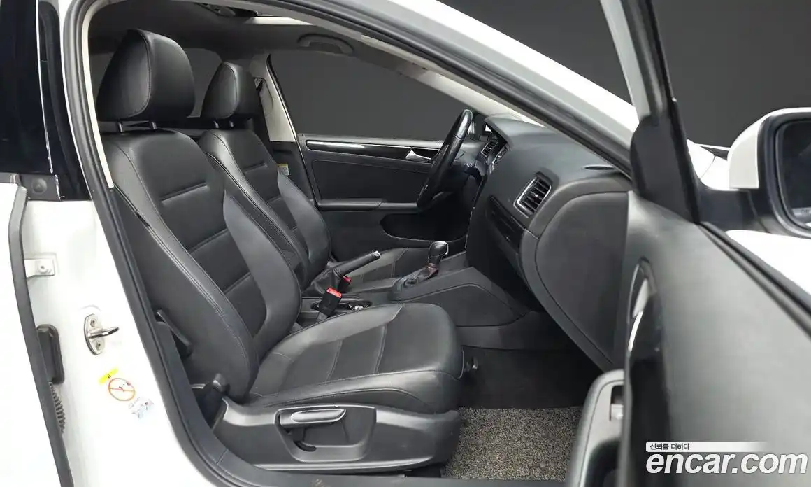 Volkswagen Jetta 2014 2.0 Автомат в Москве № 629206, фото 11