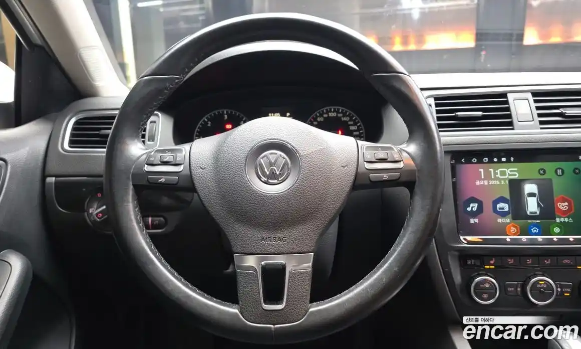 Volkswagen Jetta 2014 2.0 Автомат в Москве № 629206, фото 13