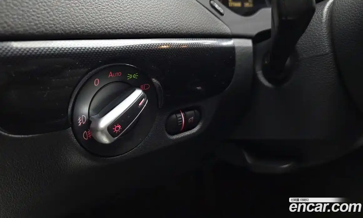 Volkswagen Jetta 2014 2.0 Автомат в Москве № 629206, фото 17