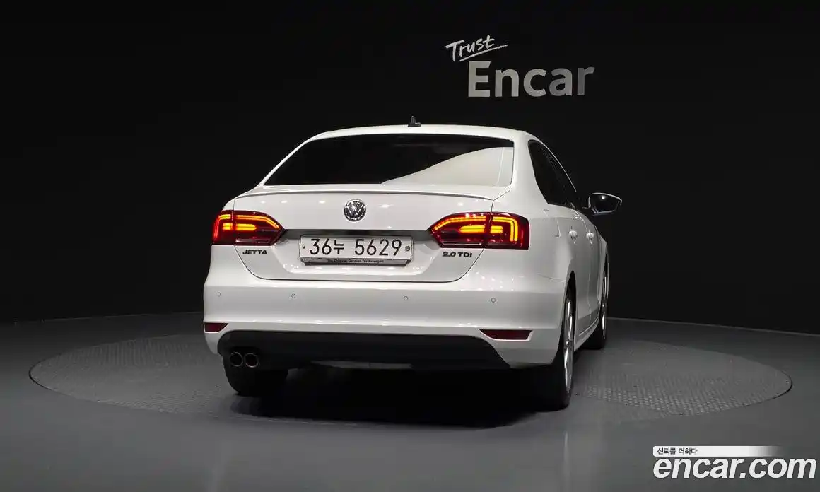 Volkswagen Jetta 2014 2.0 Автомат в Москве № 629206, фото 4