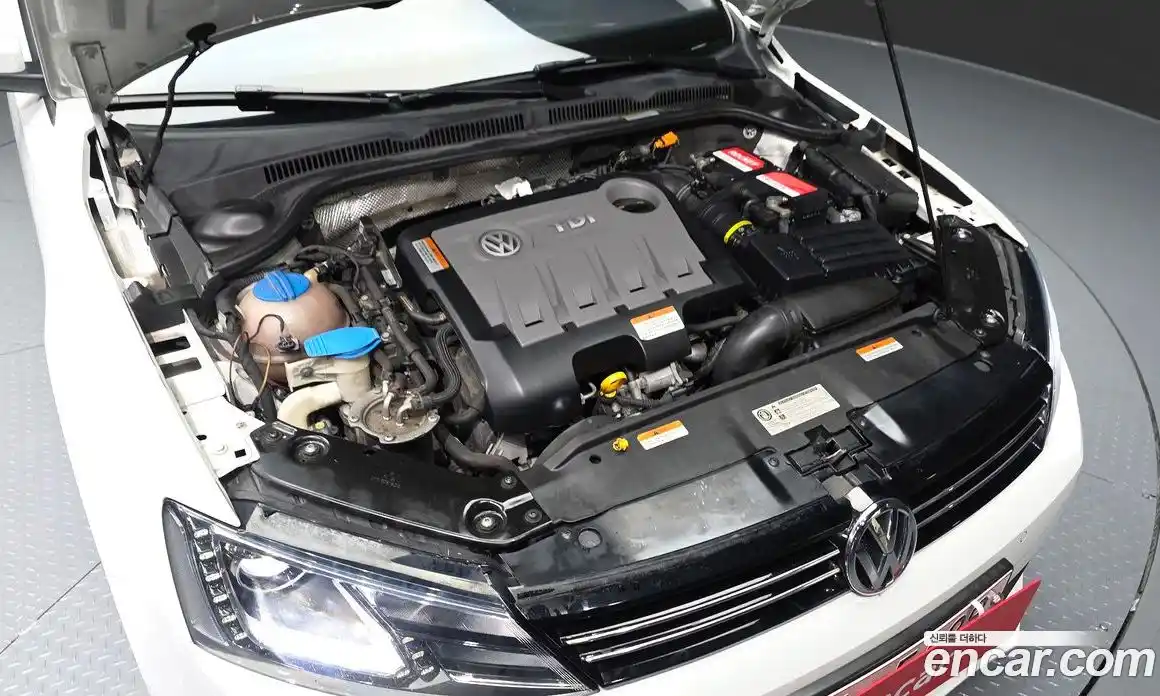 Volkswagen Jetta 2014 2.0 Автомат в Москве № 629206, фото 6