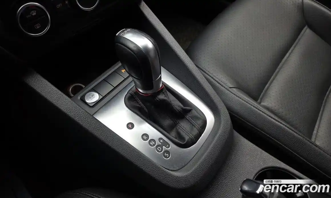 Volkswagen Jetta 2014 2.0 Автомат в Москве № 629206, фото 9