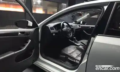 Volkswagen Jetta 2014 2.0 Автомат в Москве № 629206, миниатюра 10