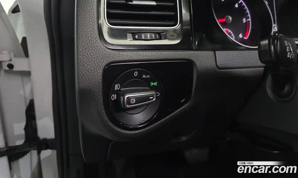 Volkswagen Golf 2016 2.0 Автомат в Москве № 629219, фото 19