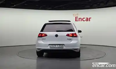 Volkswagen Golf 2016 2.0 Автомат в Москве № 629219, миниатюра 4