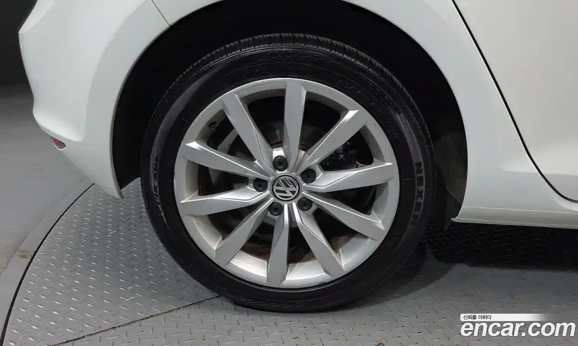 Volkswagen Golf 2016 2.0 Автомат в Москве № 629219, фото 5