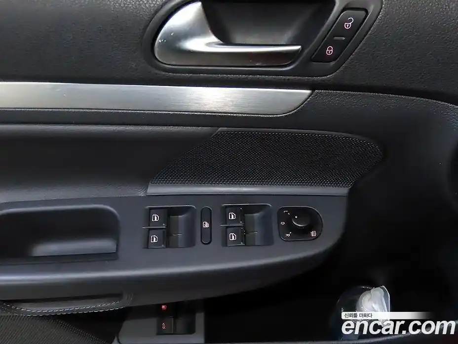 Volkswagen Golf 2009 2.0 Автомат в Москве № 629305, фото 7