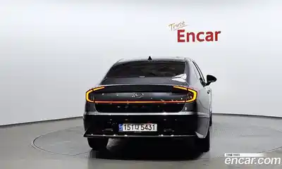 Hyundai Sonata 2022 2.0 Автомат в Москве № 126893, миниатюра 4