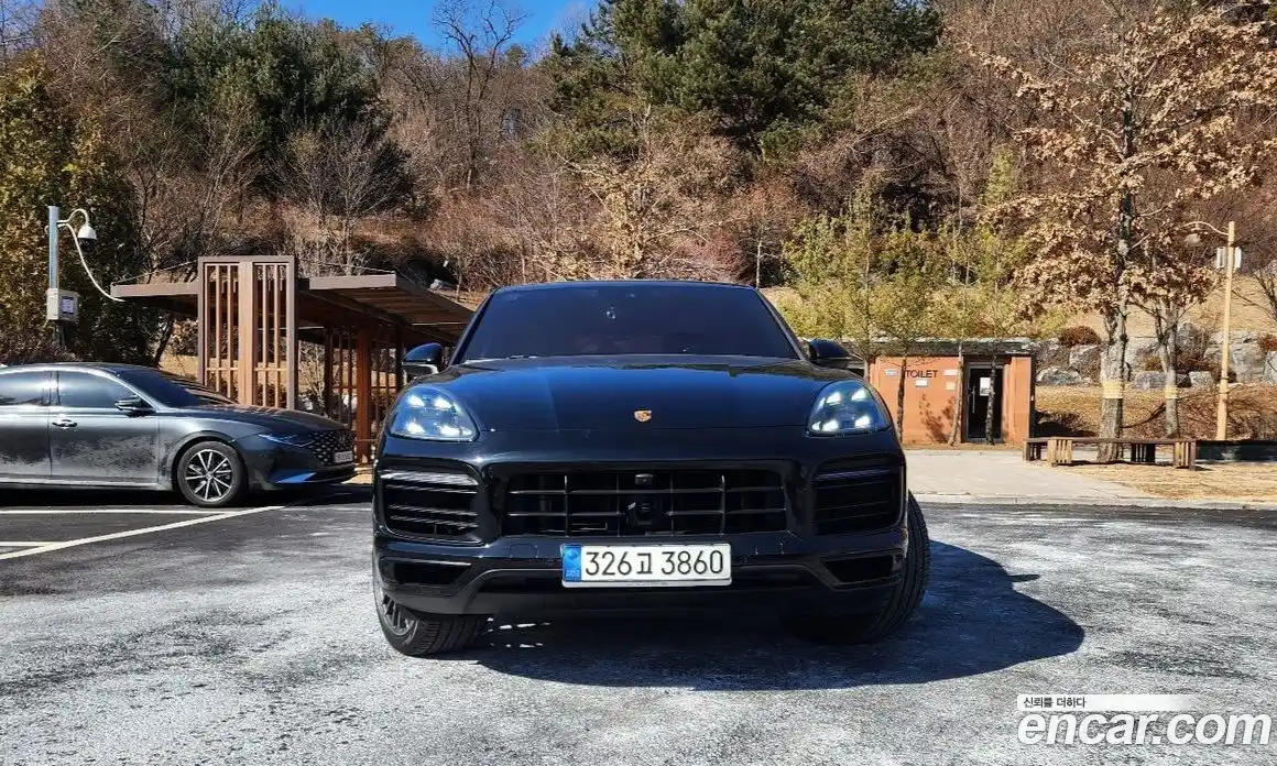 Porsche Cayenne 2023 3.0 Автомат в Москве № 165164, фото 1