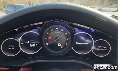 Porsche Cayenne 2023 3.0 Автомат в Москве № 165164, миниатюра 8