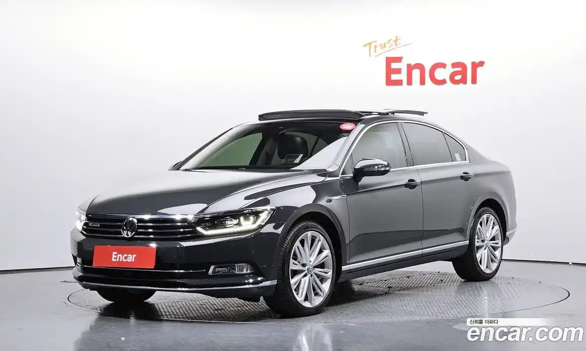 Volkswagen Passat 2018 2.0 Автомат в Москве № 168397, фото 1