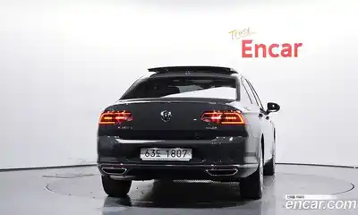 Volkswagen Passat 2018 2.0 Автомат в Москве № 168397, миниатюра 4
