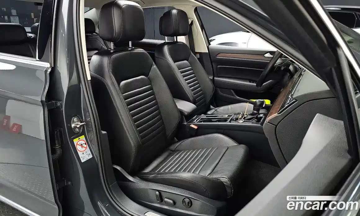 Volkswagen Passat 2018 2.0 Автомат в Москве № 168397, фото 10