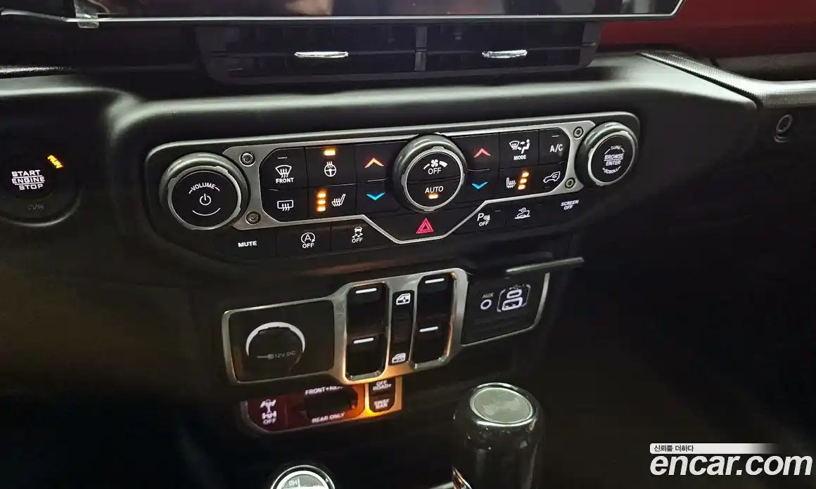 Jeep Wrangler 2023 2.0 Автомат в Москве № 182401, фото 17