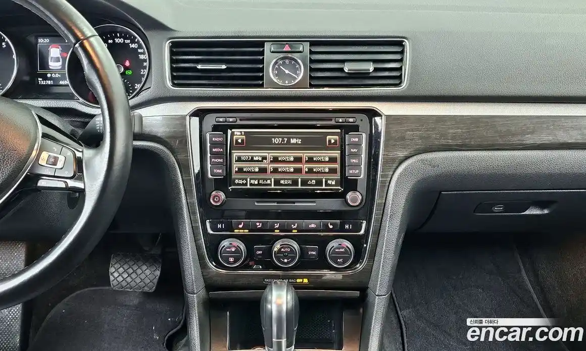 Volkswagen Passat 2016 1.8 Автомат в Москве № 199118, фото 15