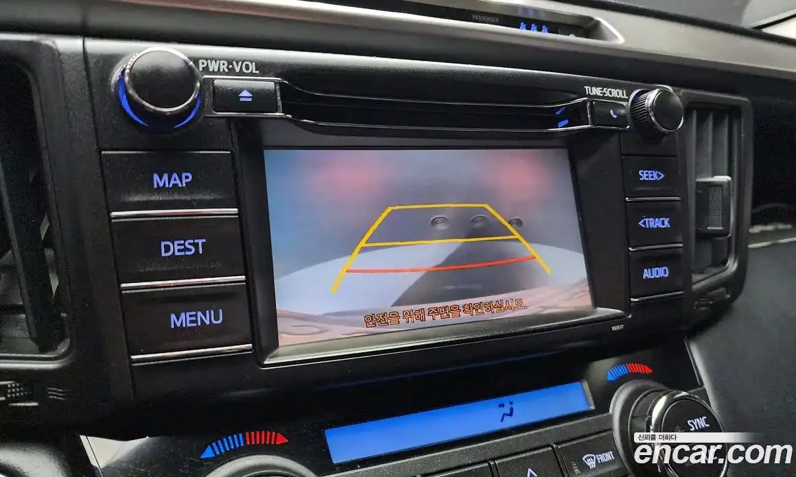 Toyota RAV4 2017 2.5 Автомат в Москве № 199704, фото 16