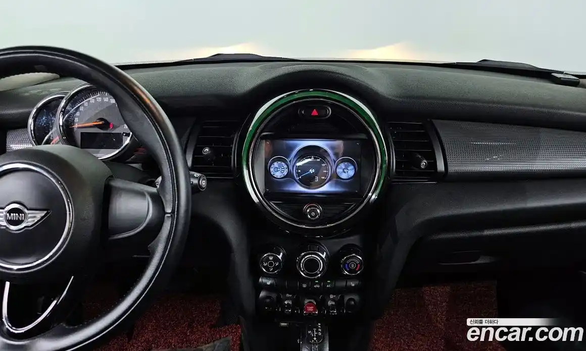 Mini Cooper 2017 1.5 Автомат в Москве № 202895, фото 14