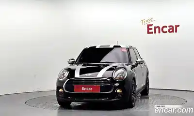 Mini Cooper 2017 1.5 Автомат в Москве № 202895, миниатюра 3